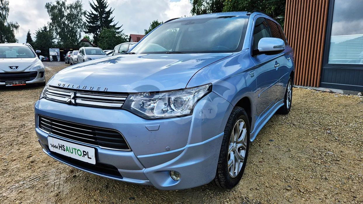 Mitsubishi Outlander III 2.0 4WD Plug-In Hybrid Plus 2014