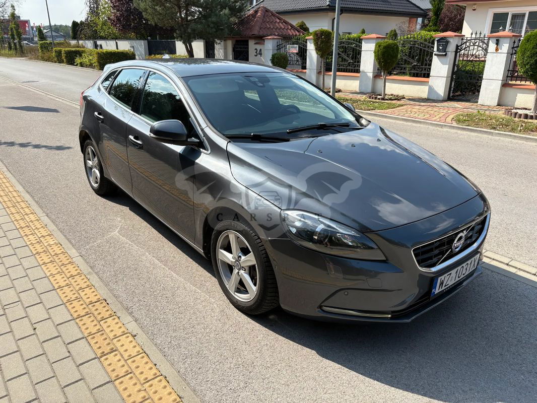 Volvo V40 II D3 Momentum 2012