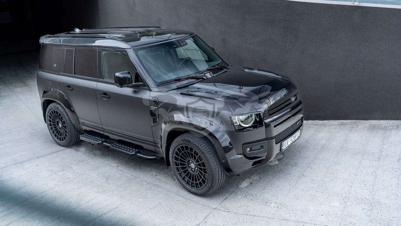 Land Rover Defender 2024