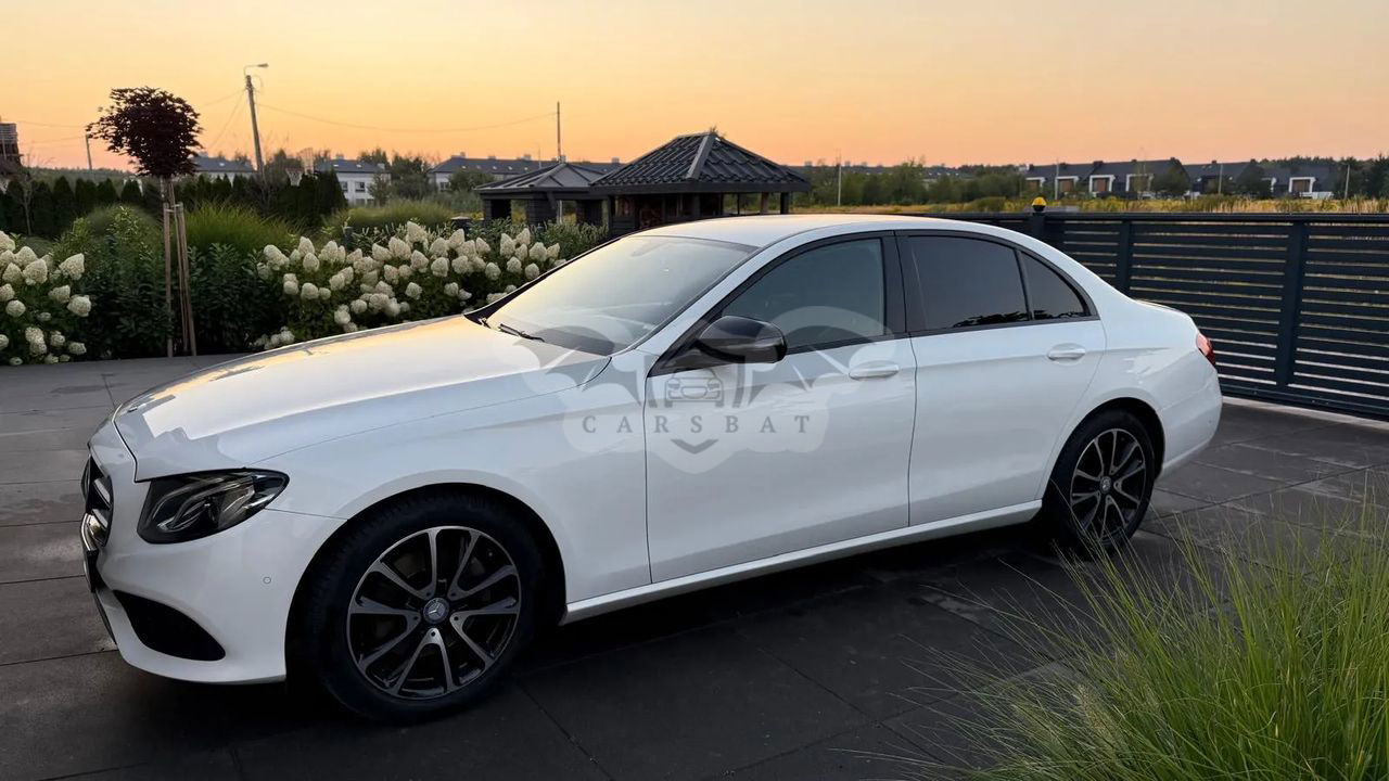 Mercedes-Benz E W213 220 d 4-Matic 9G-TRONIC 2017