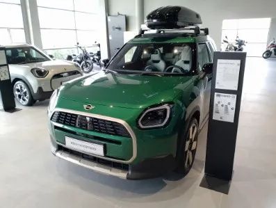 Mini Countryman C mHEV Linia Favoured 2024