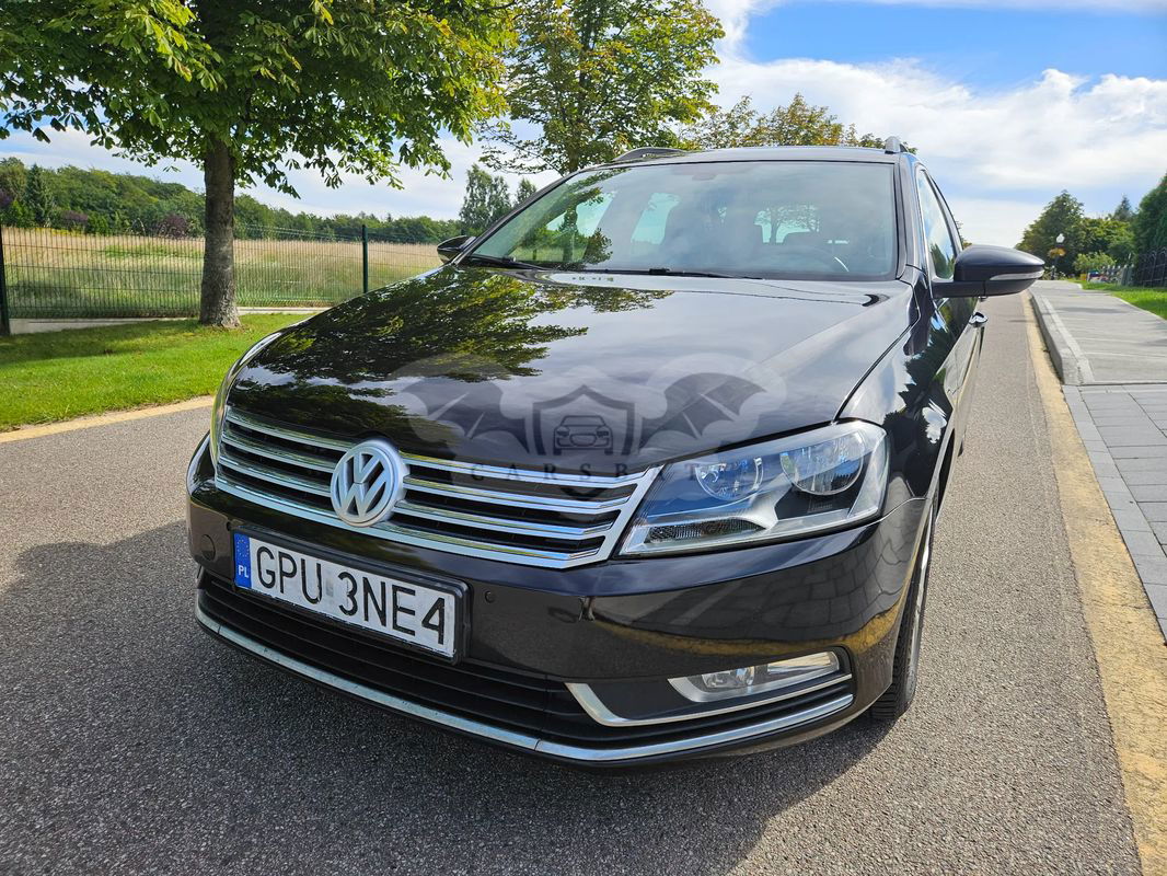 Volkswagen Passat B7 Variant 1.6 TDI BlueMotion Technology Business Edition 2012