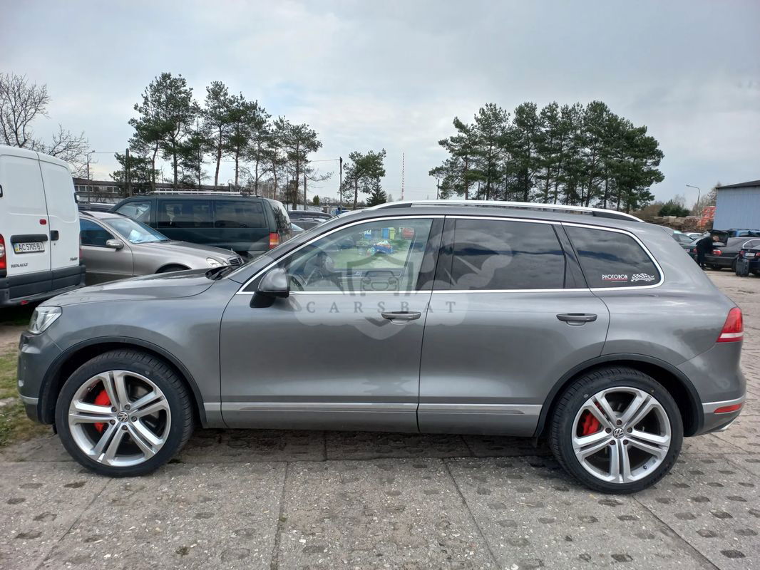 Volkswagen Touareg II 4.2 V8 TDI 2014