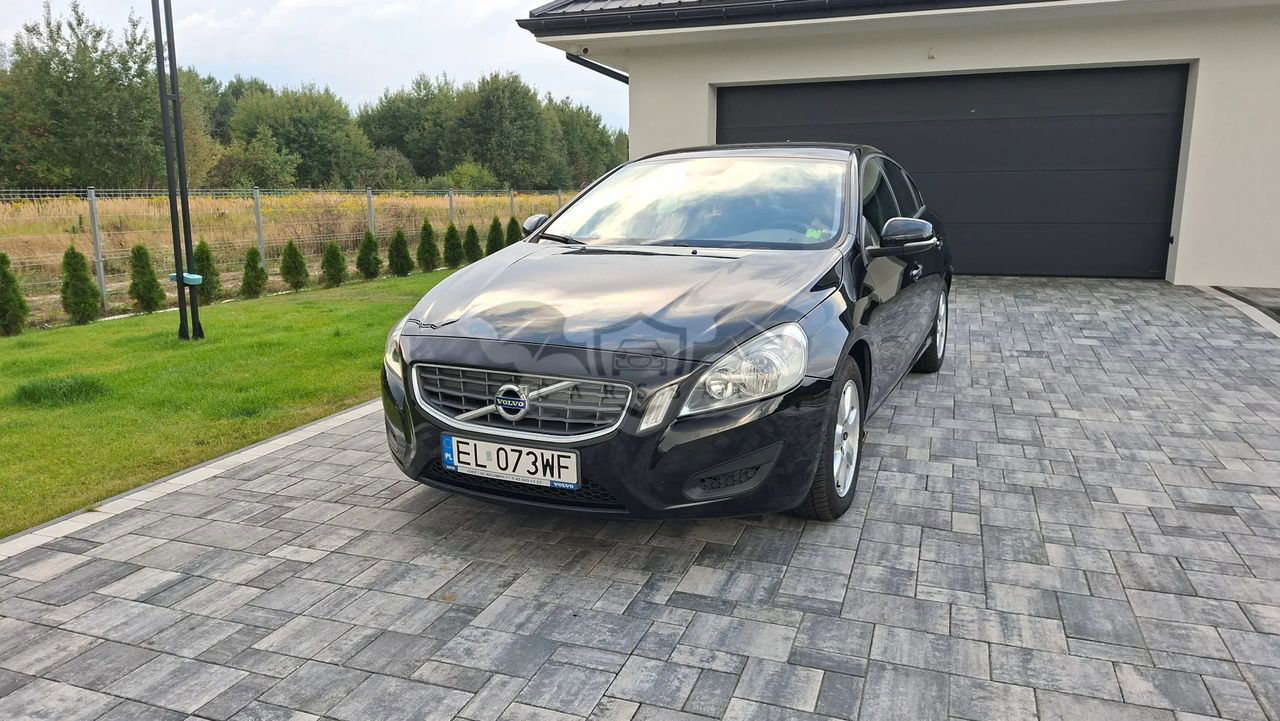 Volvo S60 II D2 2012