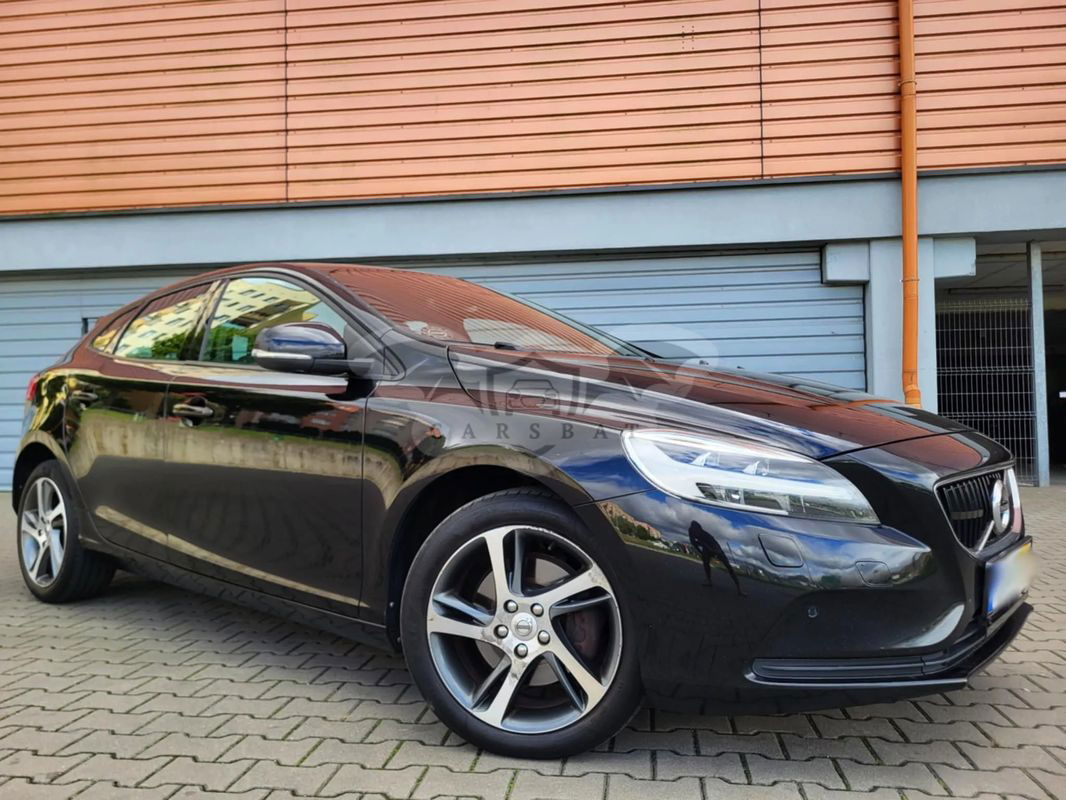 Volvo V40 II D3 Drive-E Momentum 2017