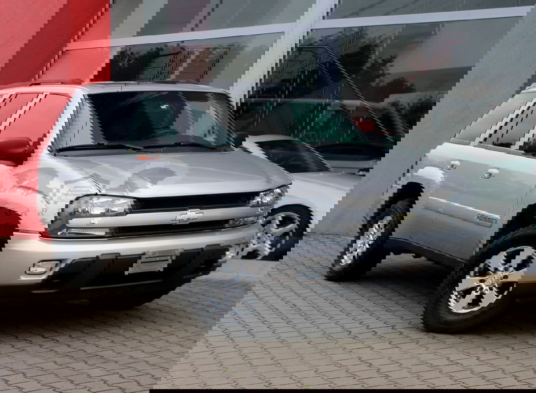 Chevrolet Trailblazer 4.2 LS 4WD 2003