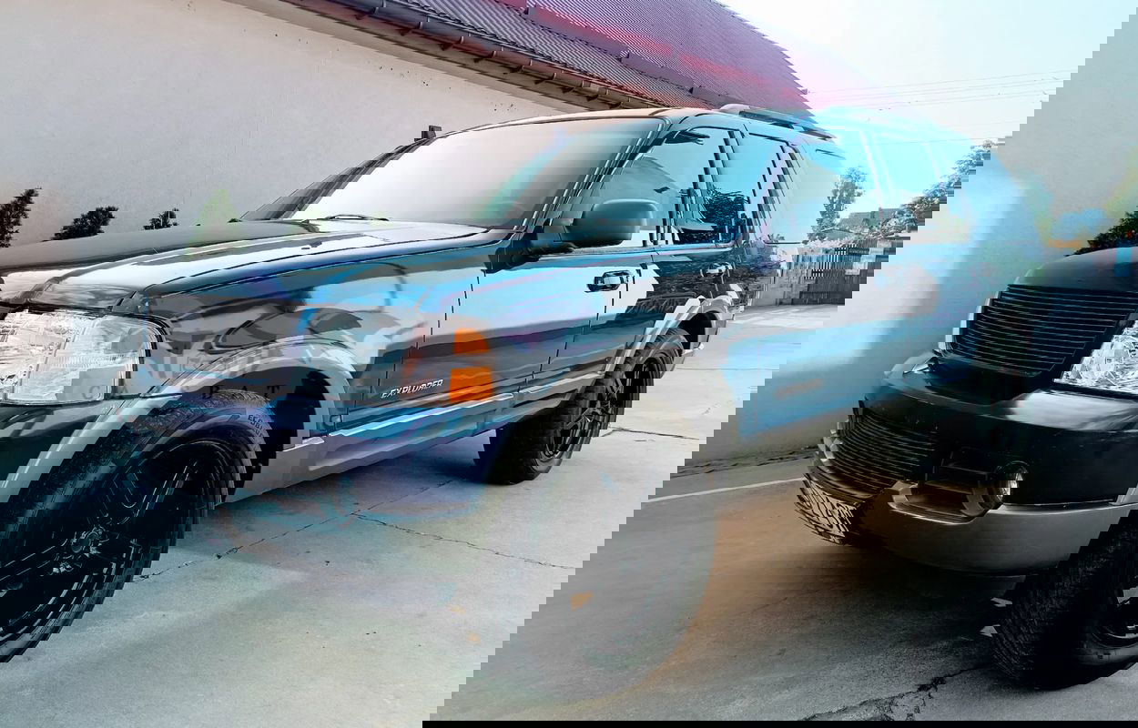 Ford Explorer 4.6 2004