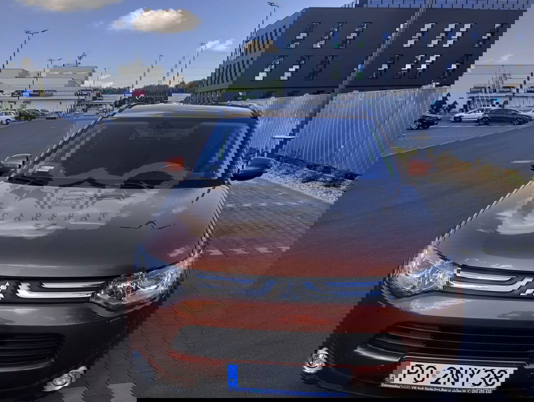 Mitsubishi Outlander III 2013