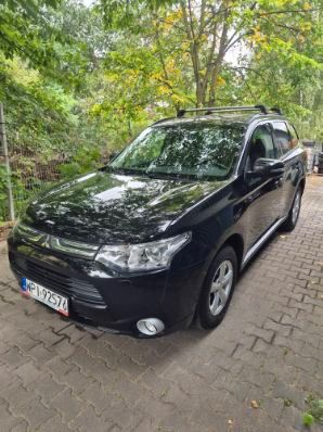 Mitsubishi Outlander III 2.2 DID Intense + 2013