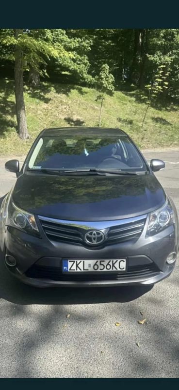 Toyota Avensis III 2.0 D-4D Sol 2012
