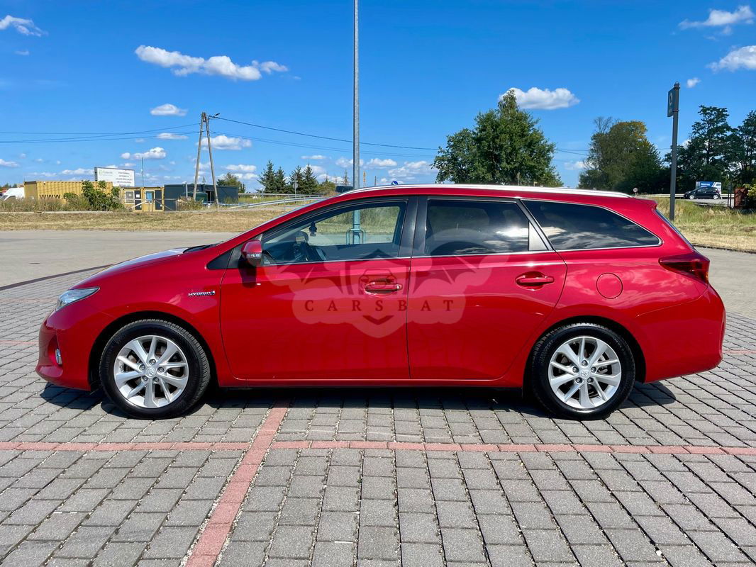 Toyota Auris II 1.8 HSD Luna 2014