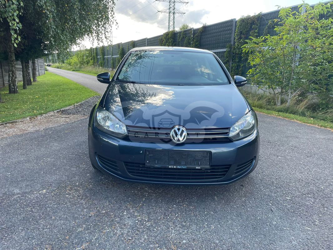 Volkswagen Golf VI 1.6 TDI BlueMotion Technology Comfortline 2010
