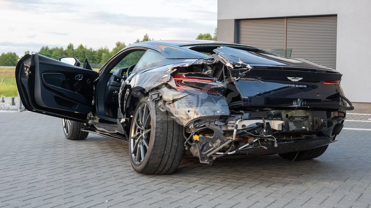 Aston Martin DB11 Standard 2017