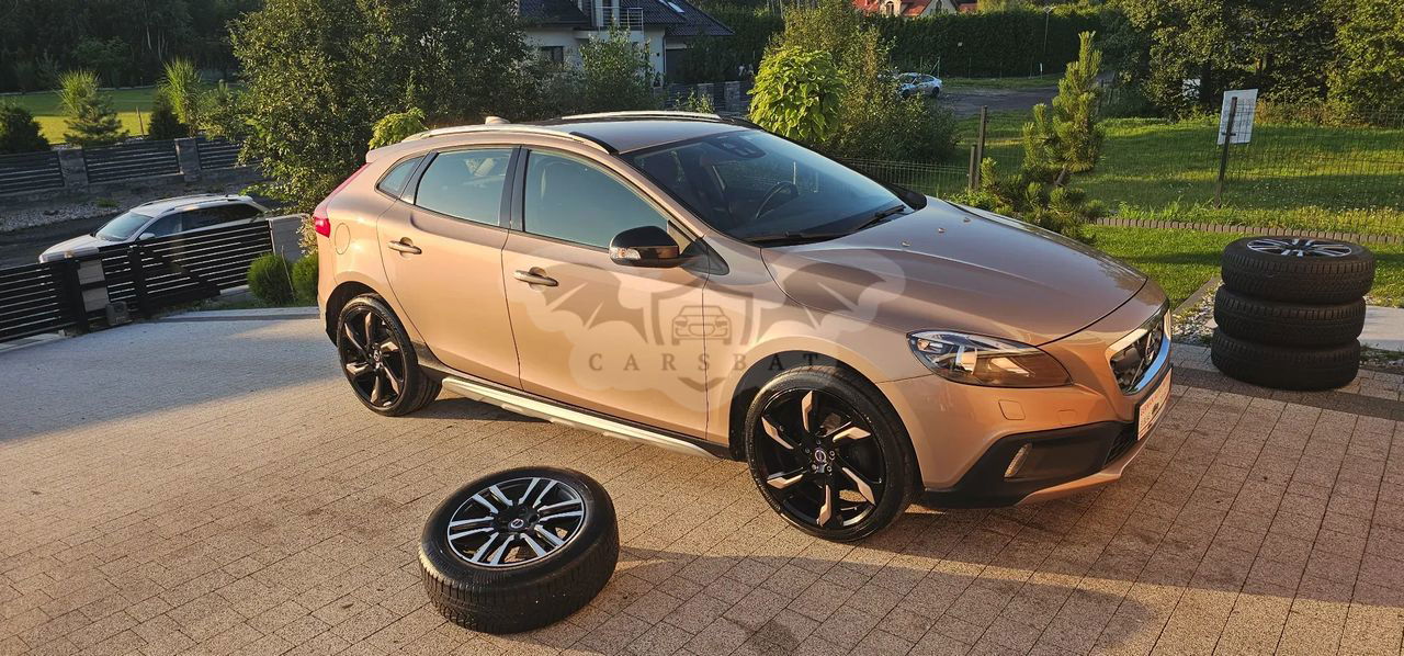 Volvo V40 D2 Summum 2013