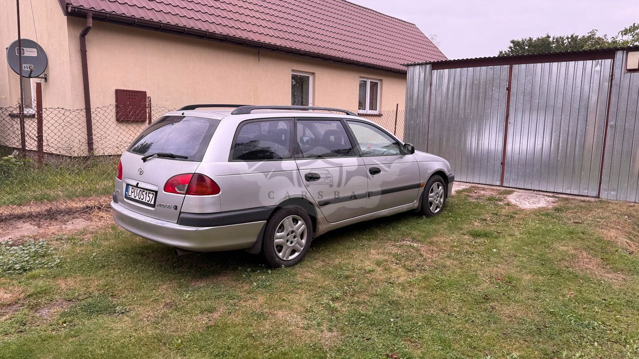 Toyota Avensis I 1.6 Terra 1999