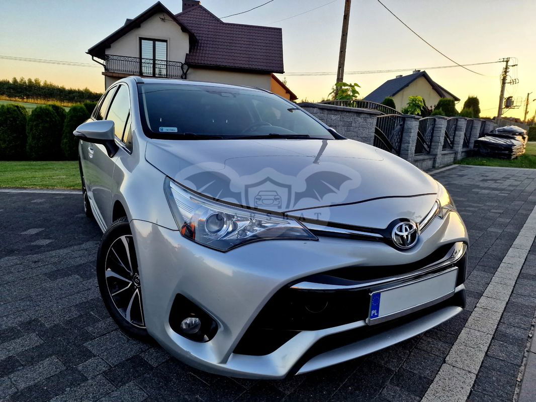 Toyota Avensis III 2.0 D-4D Premium 2018