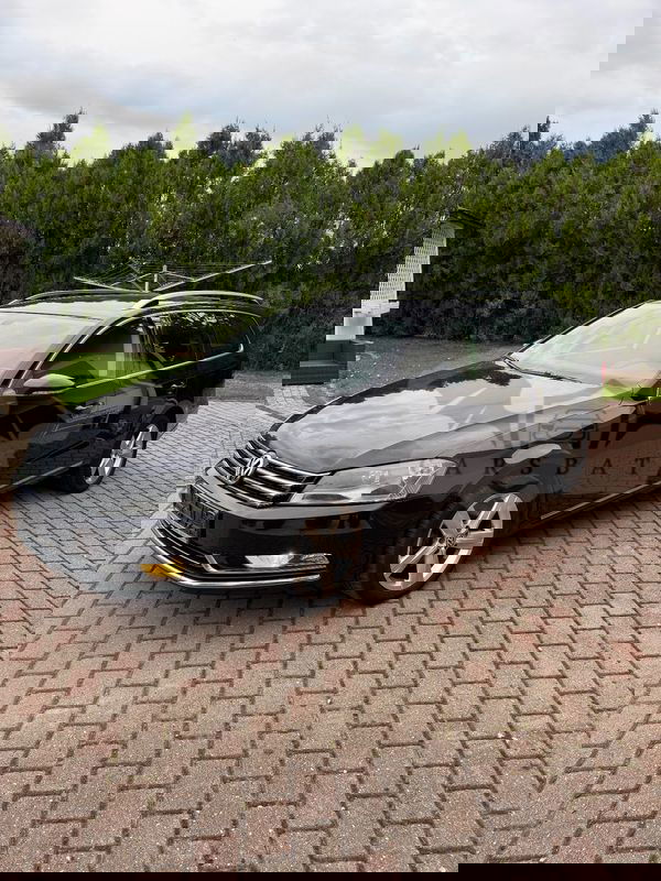Volkswagen Passat B7 2.0 TSI Highline 2011