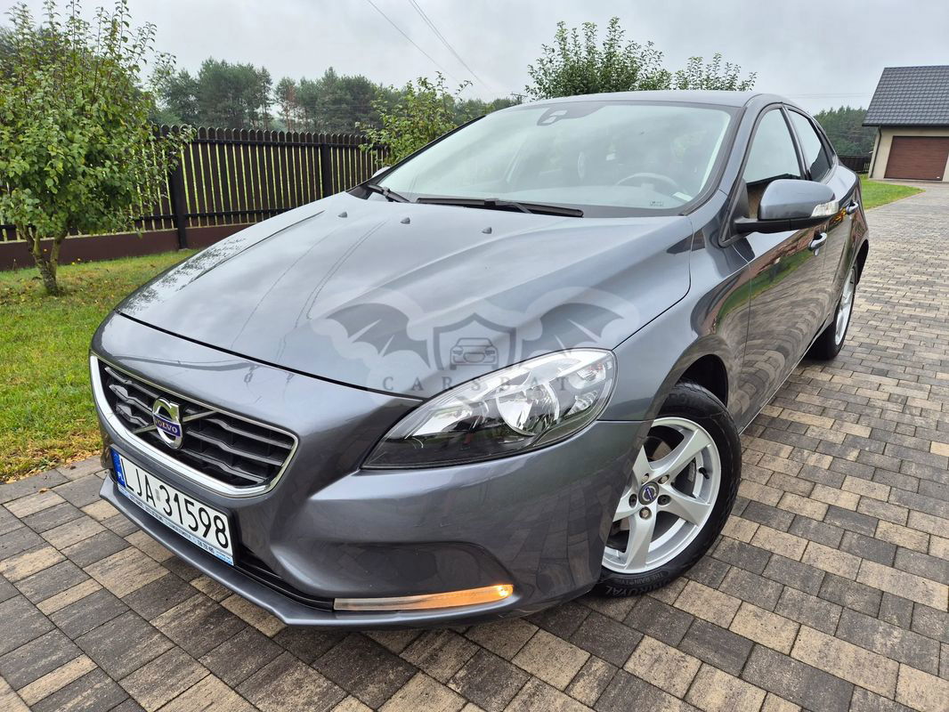 Volvo V40 II D2 Kinetic 2013