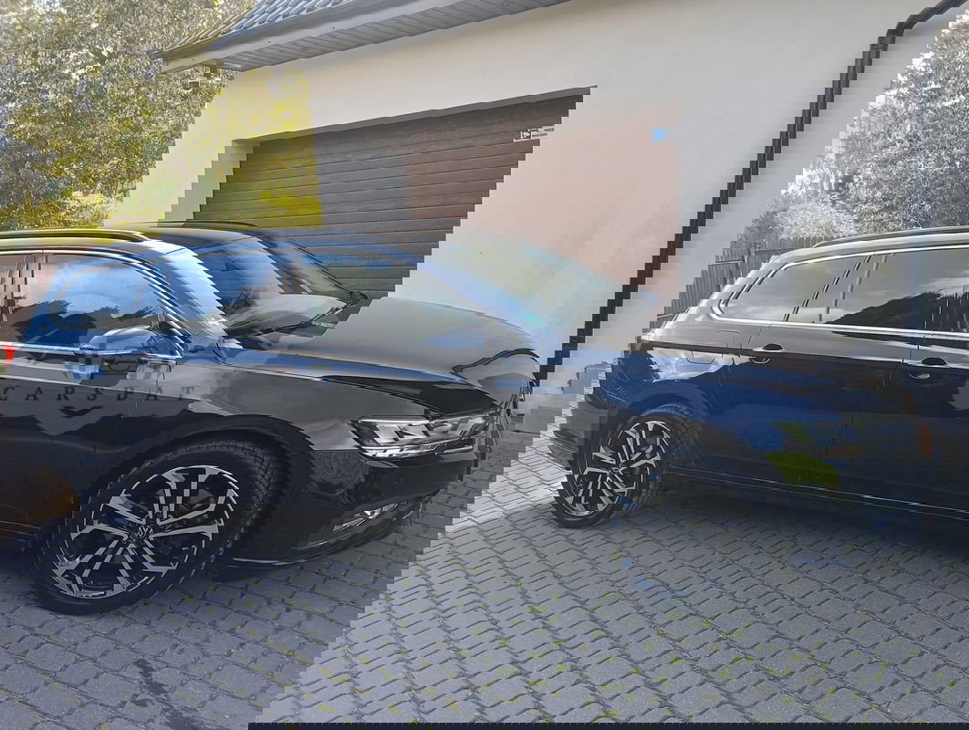 Volkswagen Passat B8 Variant 2.0 TDI SCR DSG Business 2021