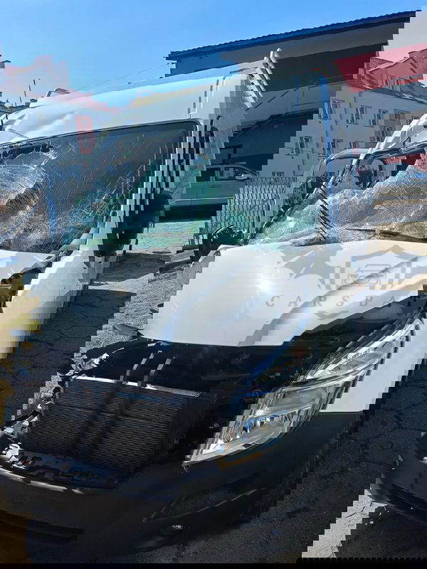 Nissan Interstar 2024