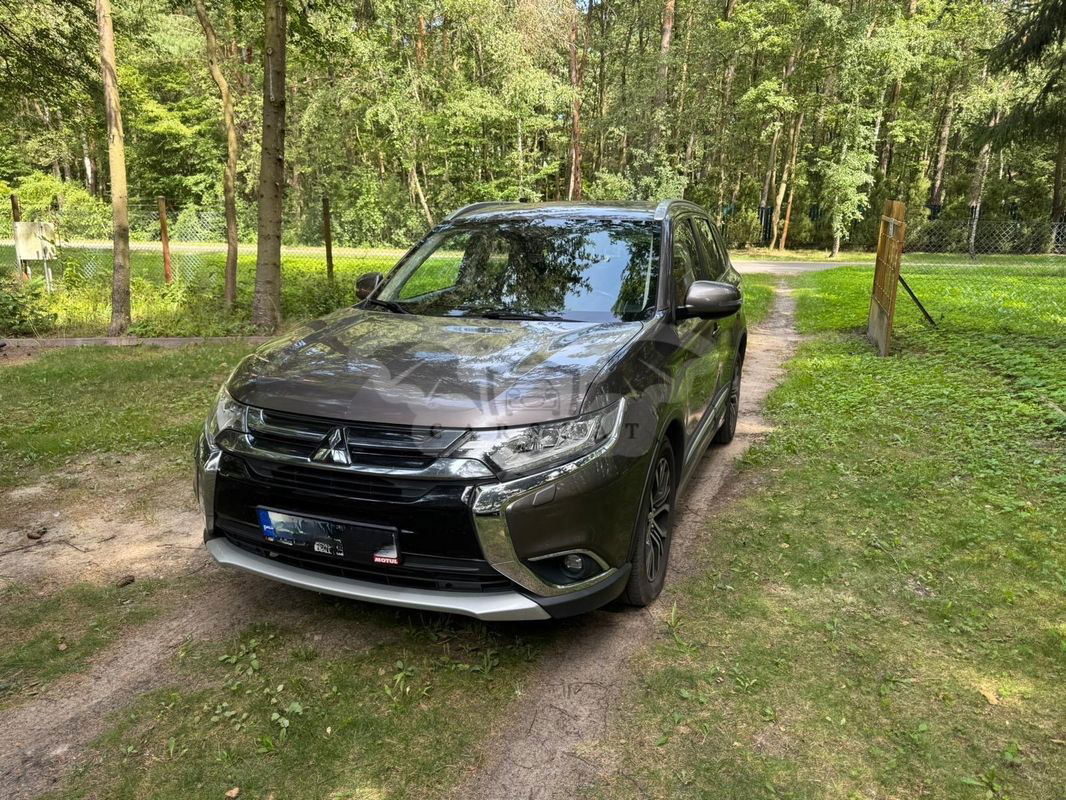 Mitsubishi Outlander III 2.2 DID Instyle Navi 4WD 2017
