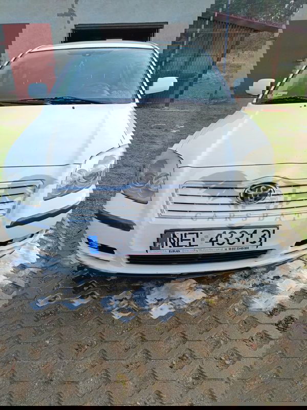 Toyota Avensis II 2.0 D-4D 2004