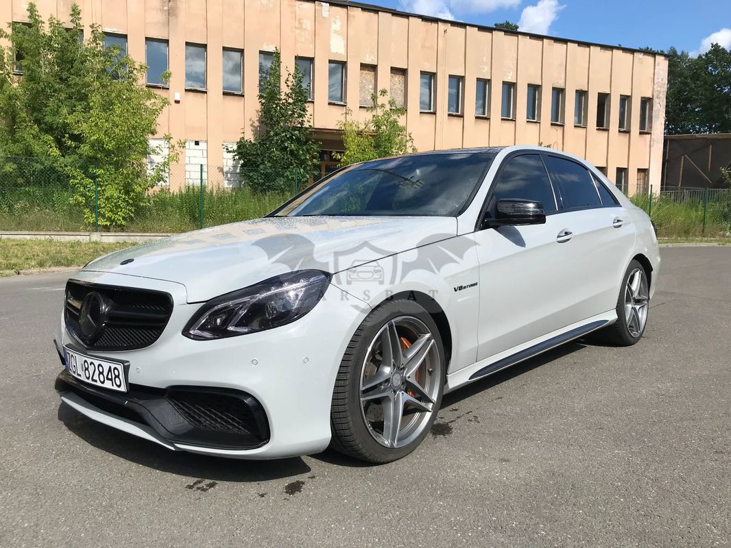 Mercedes-Benz E W212/W207 63 AMG 4-Matic 2013