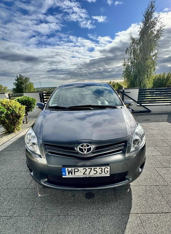 Toyota Auris II 2013