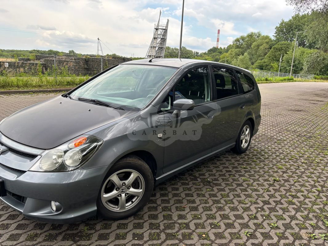Honda Stream 2.0i ES 2004