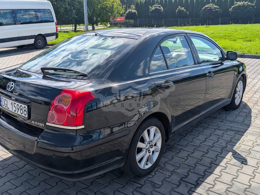 Toyota Avensis II 1.8 VVT-i Sol 2004