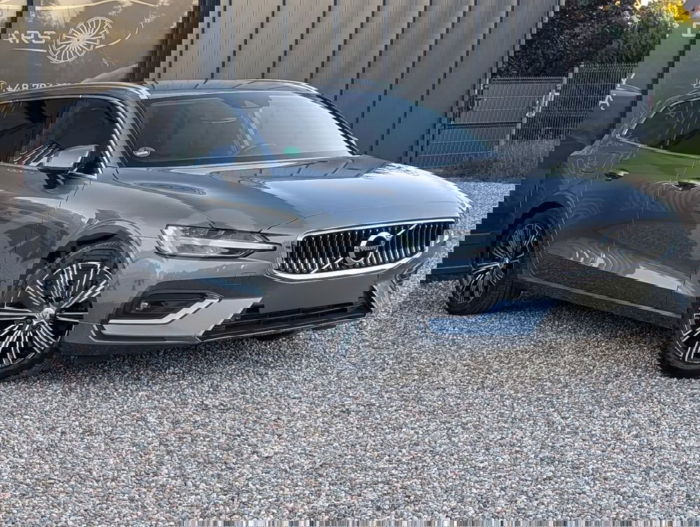 Volvo V60 II B4 D Geartronic Inscription 2020