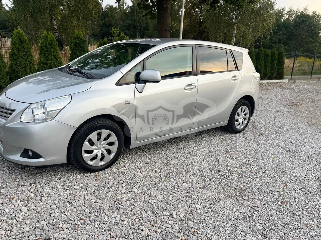 Toyota Verso 2.0 D-4D Luna 2010