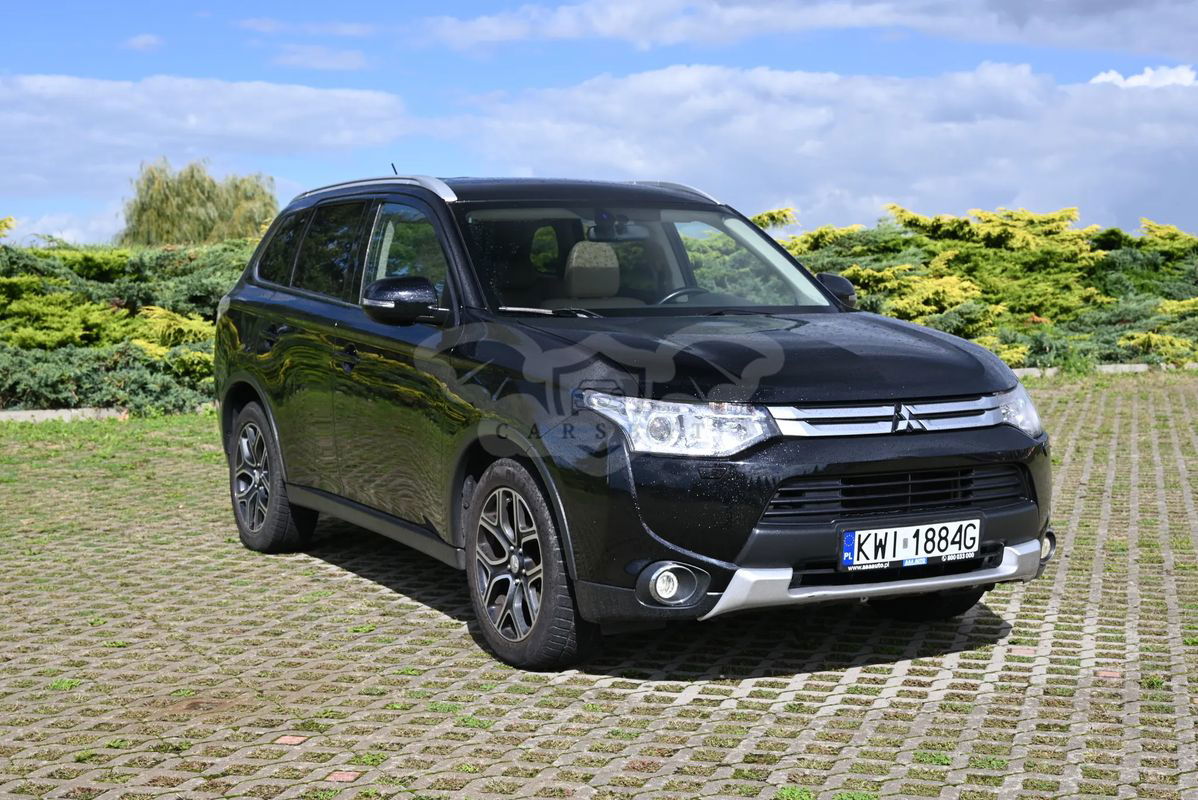 Mitsubishi Outlander III 2.0 Intense + CVT 2014