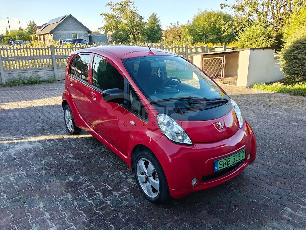 Peugeot iOn Active 2011