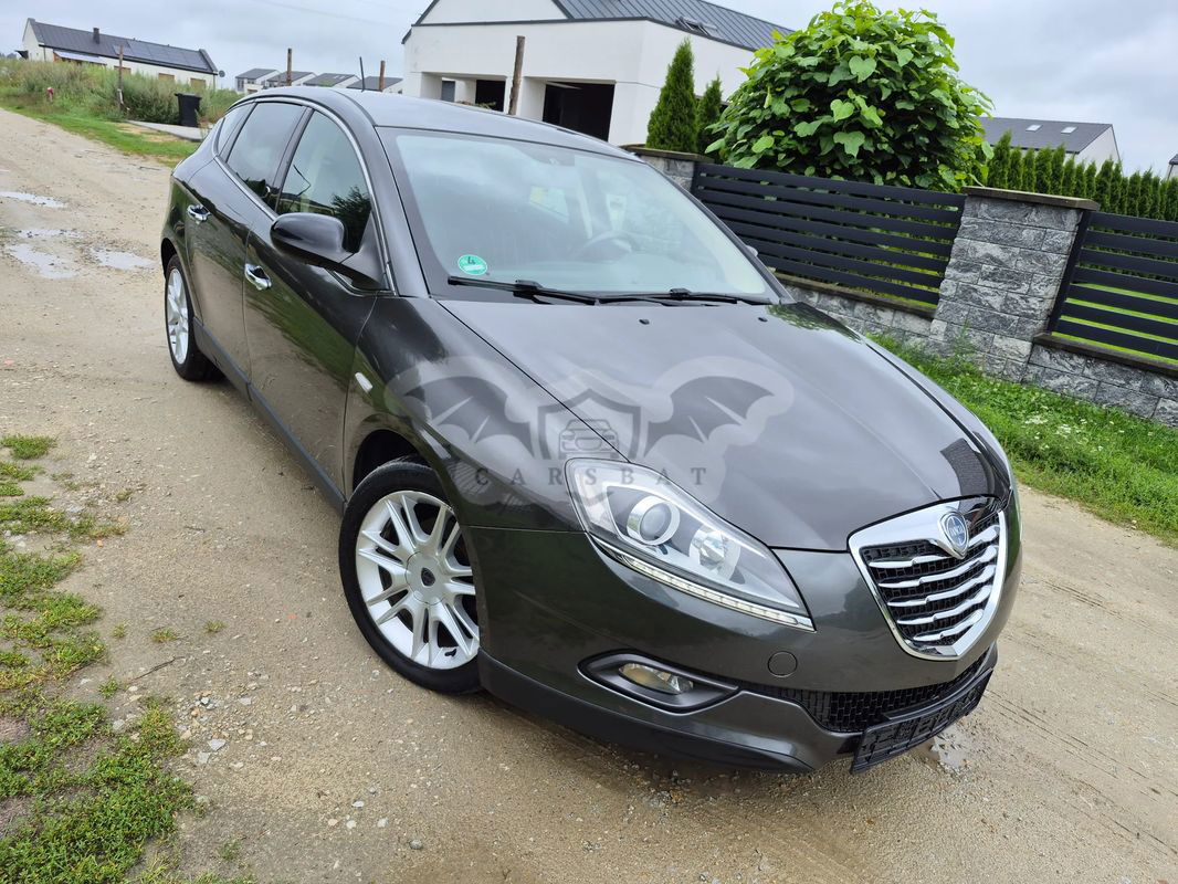 Lancia Delta 1.4 T-Jet Silver 2011