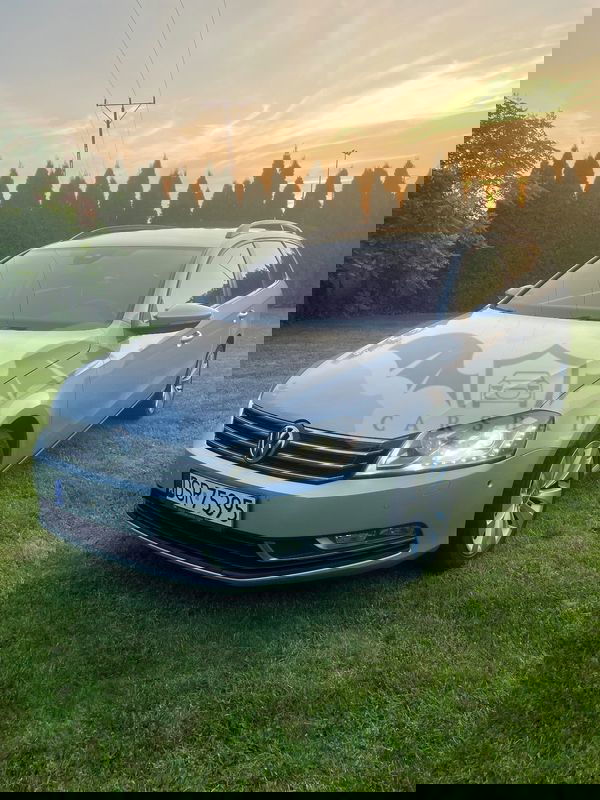 Volkswagen Passat B7 2.0 TDI Highline DSG 2012