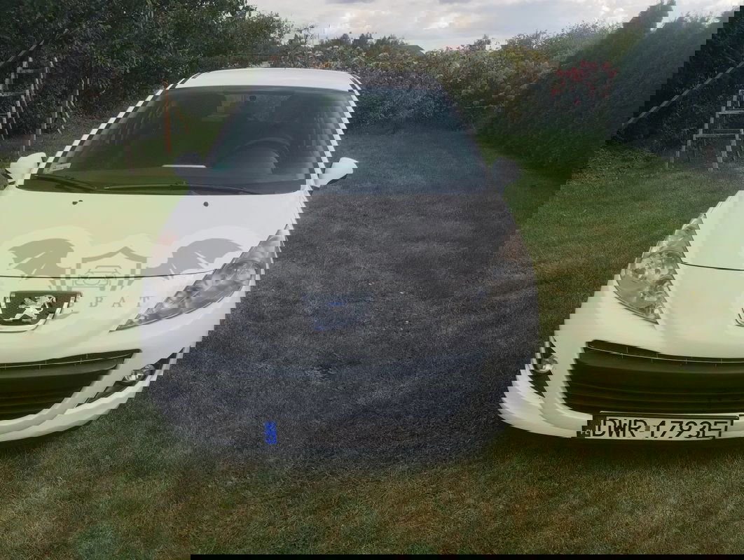 Peugeot 207 2012
