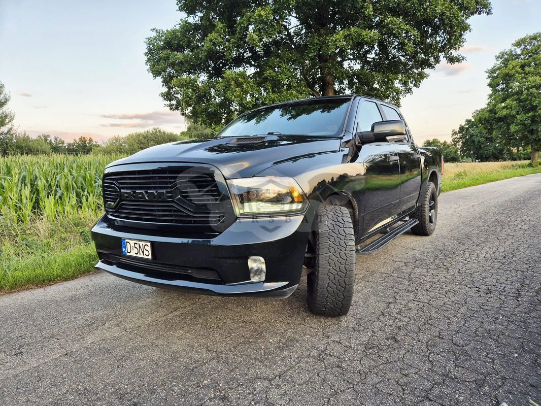 Dodge RAM 1500 5.7 4x4 2015