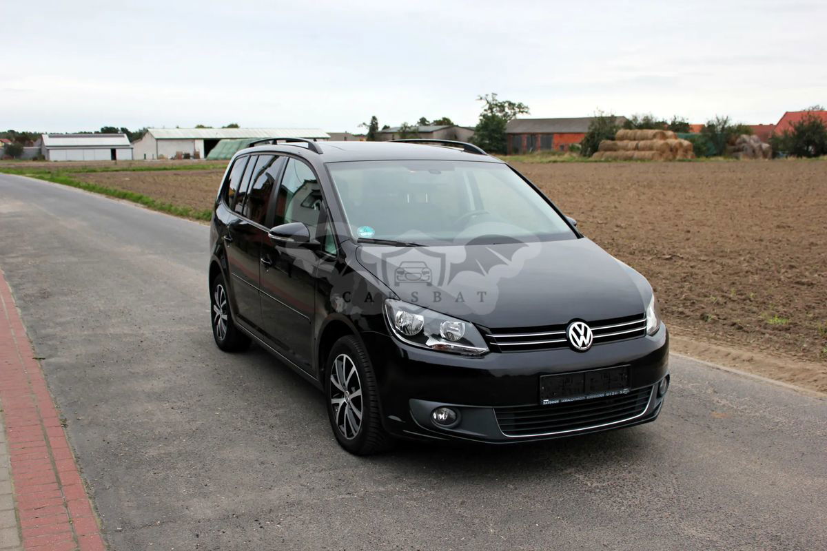 Volkswagen Touran II 2.0 TDI DPF BlueMotion Technology DSG Comfortline 2011