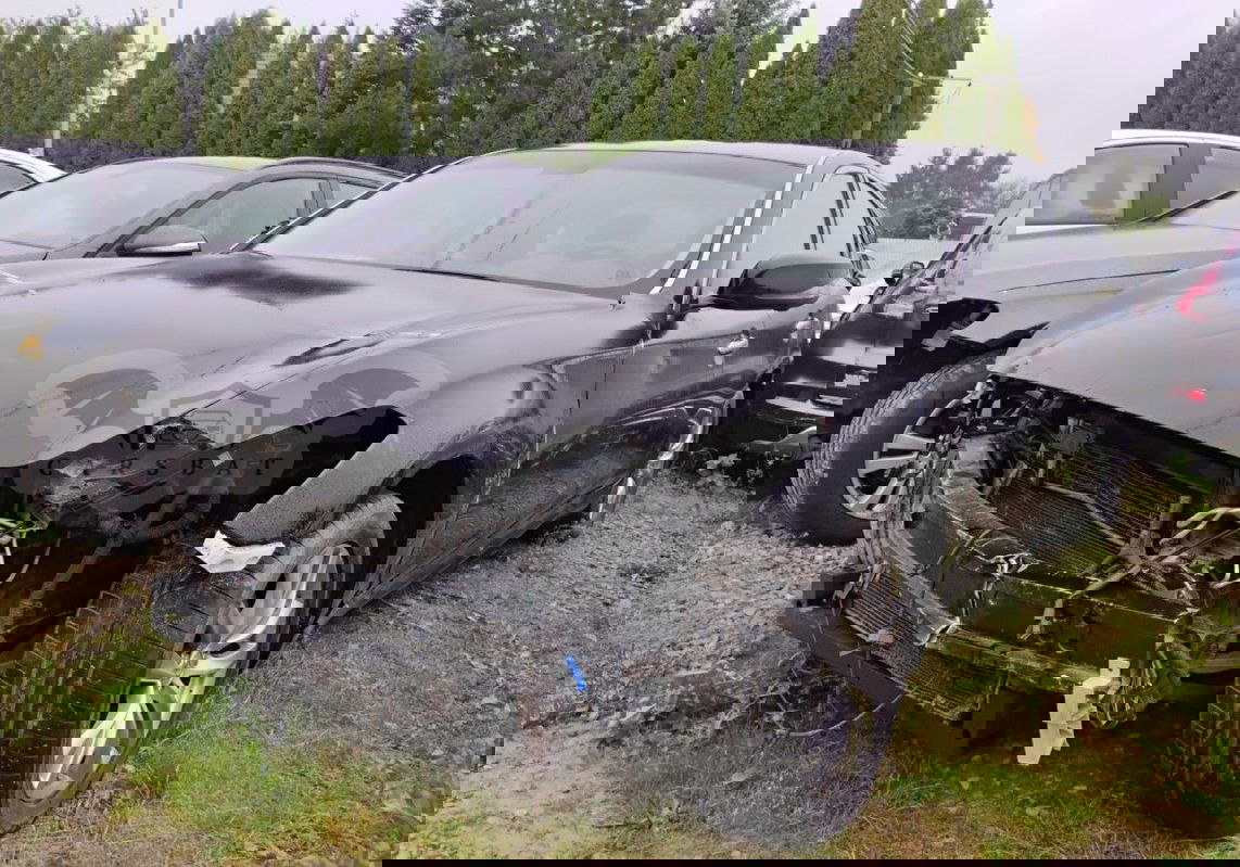 Infiniti Q70 2016