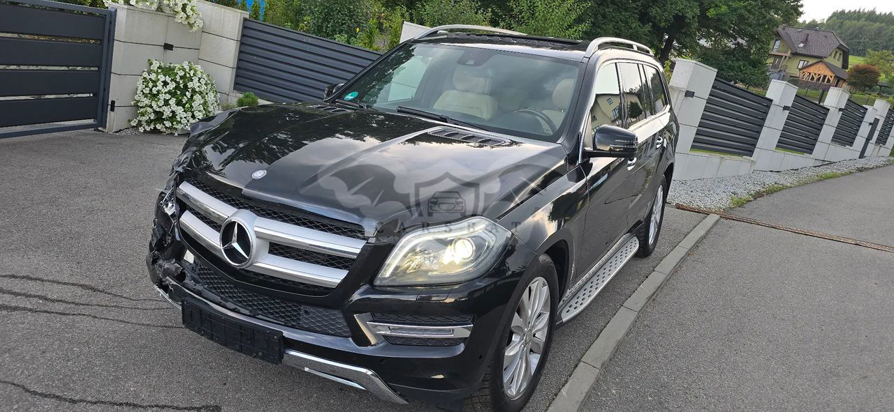 Mercedes-Benz GL X166 350 BlueTEC 4Matic 7G-TRONIC 2014