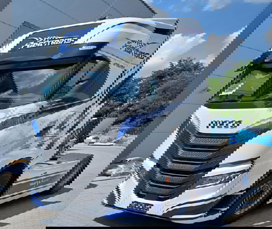 Iveco S-Way 2023