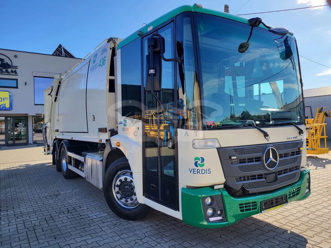Mercedes-Benz Econic 2015