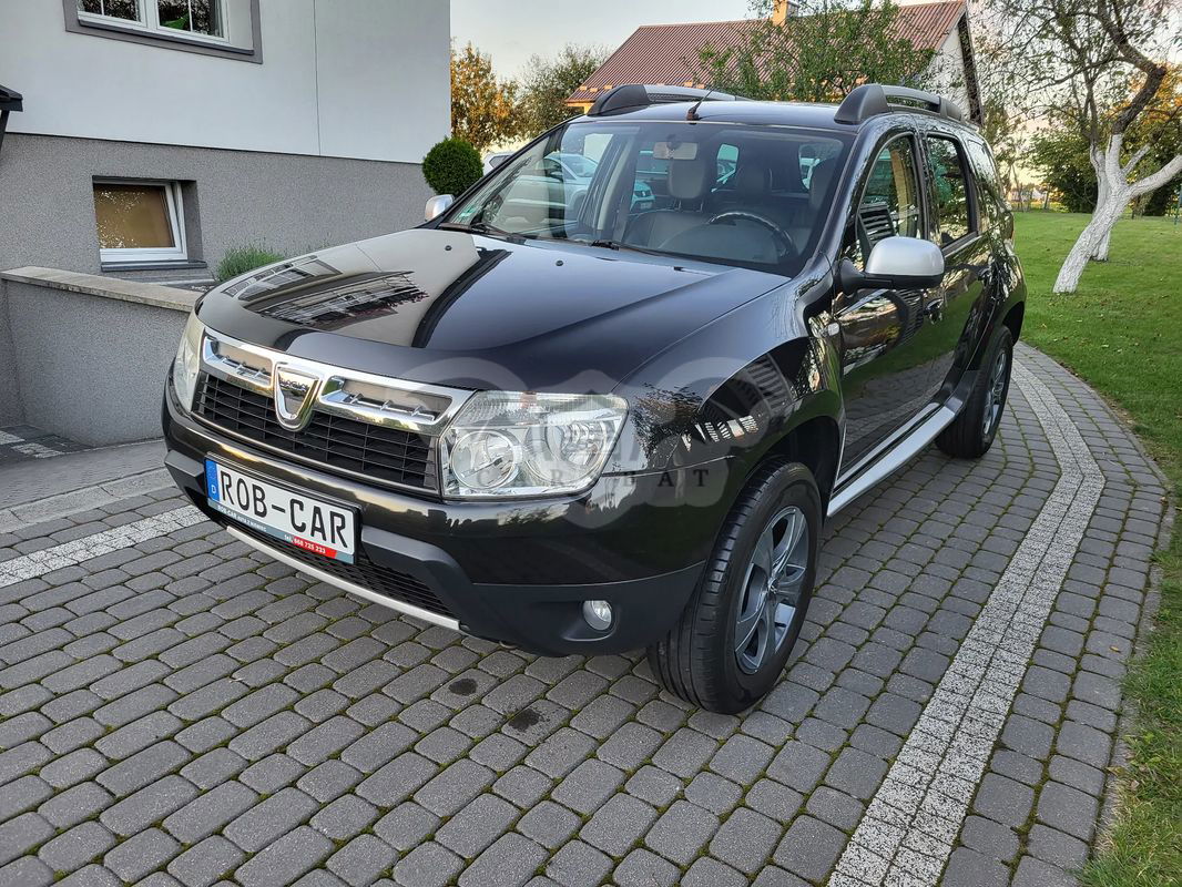 Dacia Duster I 1.6 16V 4x2 Prestige 2011