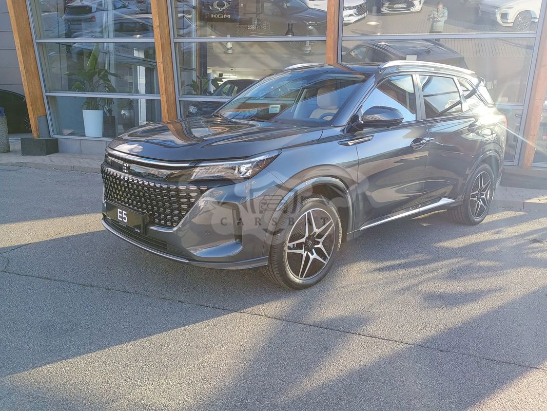 DFSK E5 1.5 PHEV Prestige E-CVT 2025