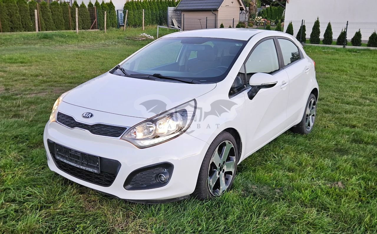 Kia Rio III 1.4 CRDI Fifa World Cup Edition 2014