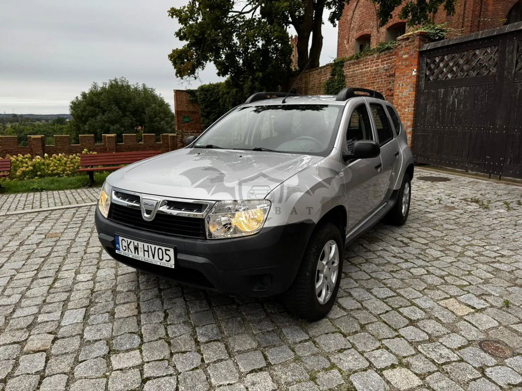 Dacia Duster I 1.6 16V 4x2 Ambiance 2011