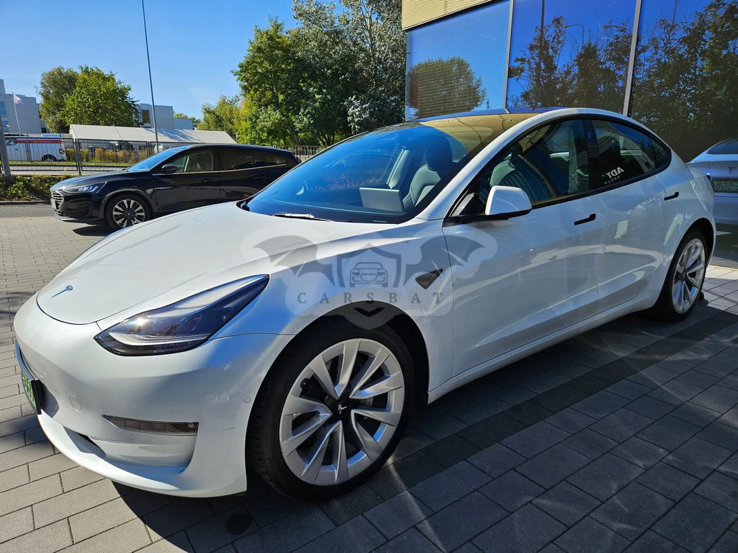 Tesla Model 3 2022