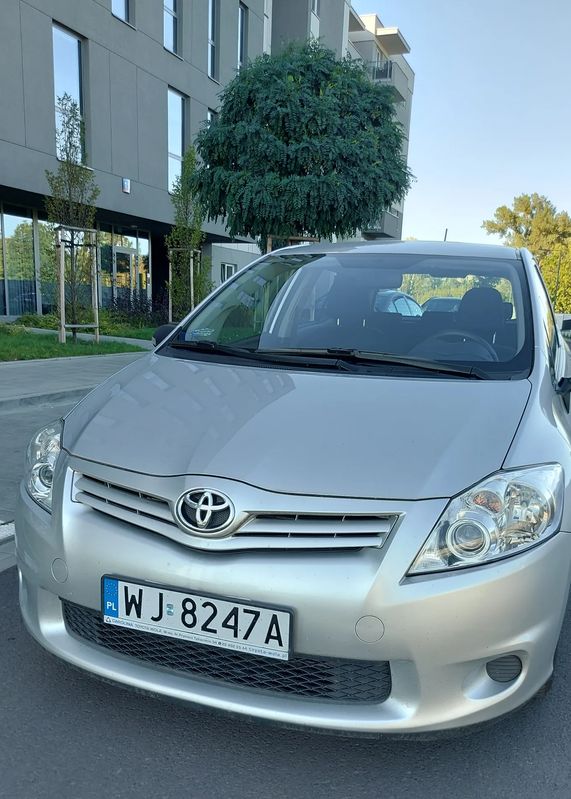 Toyota Auris I 2011