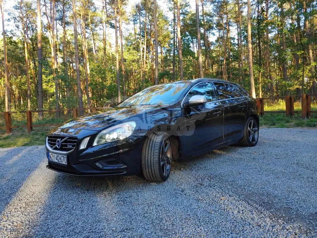 Volvo V60 I D3 R-Design 2012